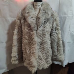 stylish natural fox fur coat